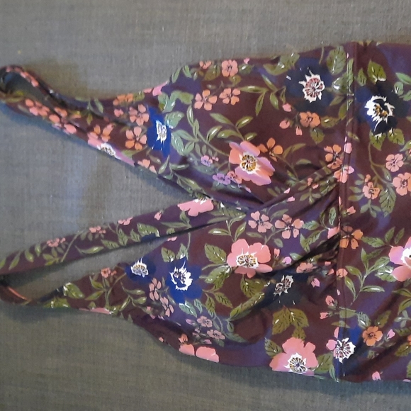 PLum floral dreamsuit 12 - Picture 4 of 8